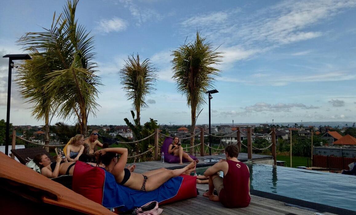 The Escape Hostel Canggu  Luaran gambar
